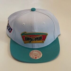 San Antonio Spurs SnapBack Hat